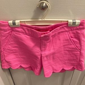 Lilly Pulitzer Scalloped Hot Pink Shorts Size Small